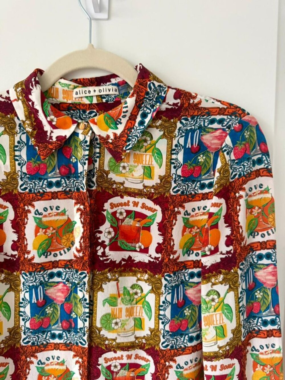 Alice + Olivia "Willa" Cocktail Print Silk Shirt